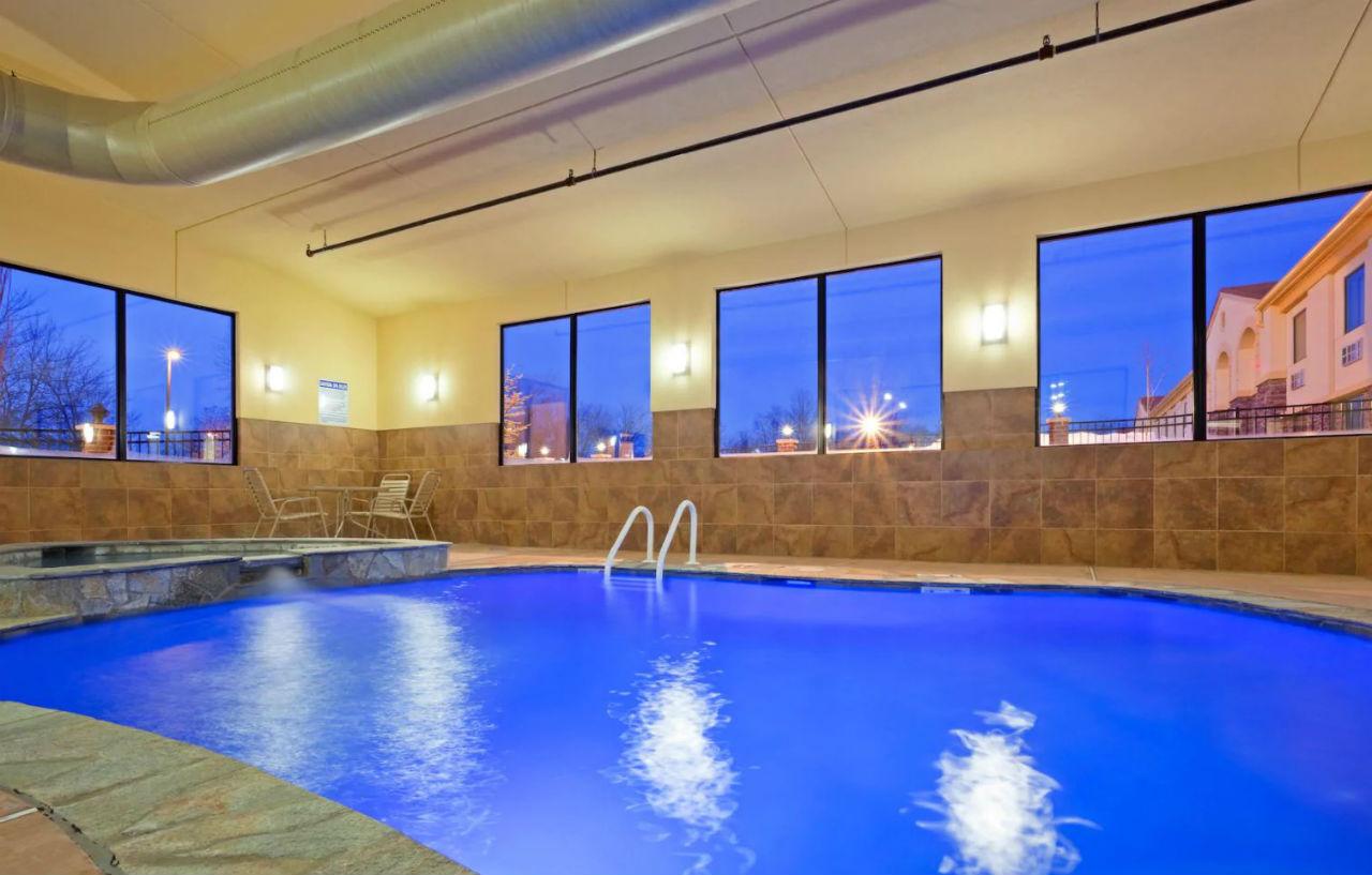 La Quinta Inn By Wyndham West Long Branch Nj Shore Area Eksteriør billede